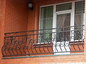 балконные ограждения с ковкой